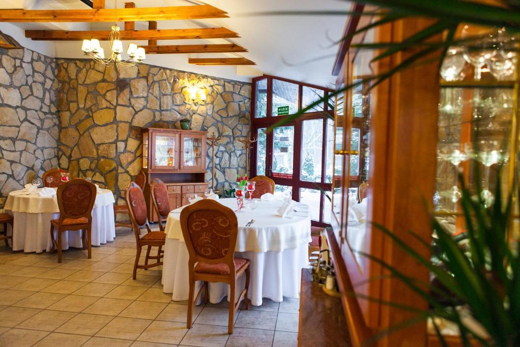 פילה Hotel Rebajlo מראה חיצוני תמונה