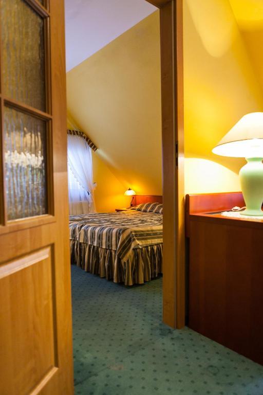 פילה Hotel Rebajlo מראה חיצוני תמונה